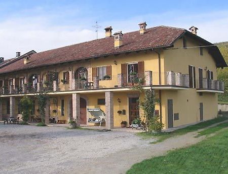 Cascina Rocca - Guest House Castiglione Falletto Zewnętrze zdjęcie